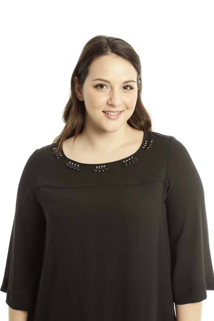 Blusa fluida con ricamo Fashion Market Blusa fluida con ricamo Fashion Market