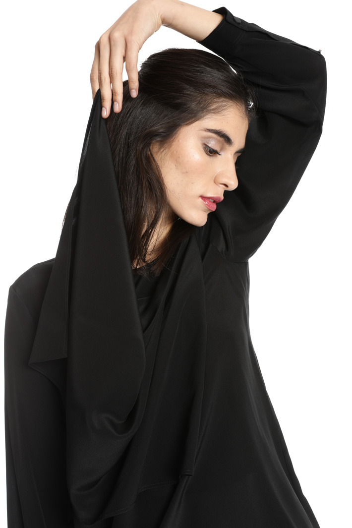 Blusa con pannello sovrapposto Fashion Market Blusa con pannello sovrapposto Fashion Market