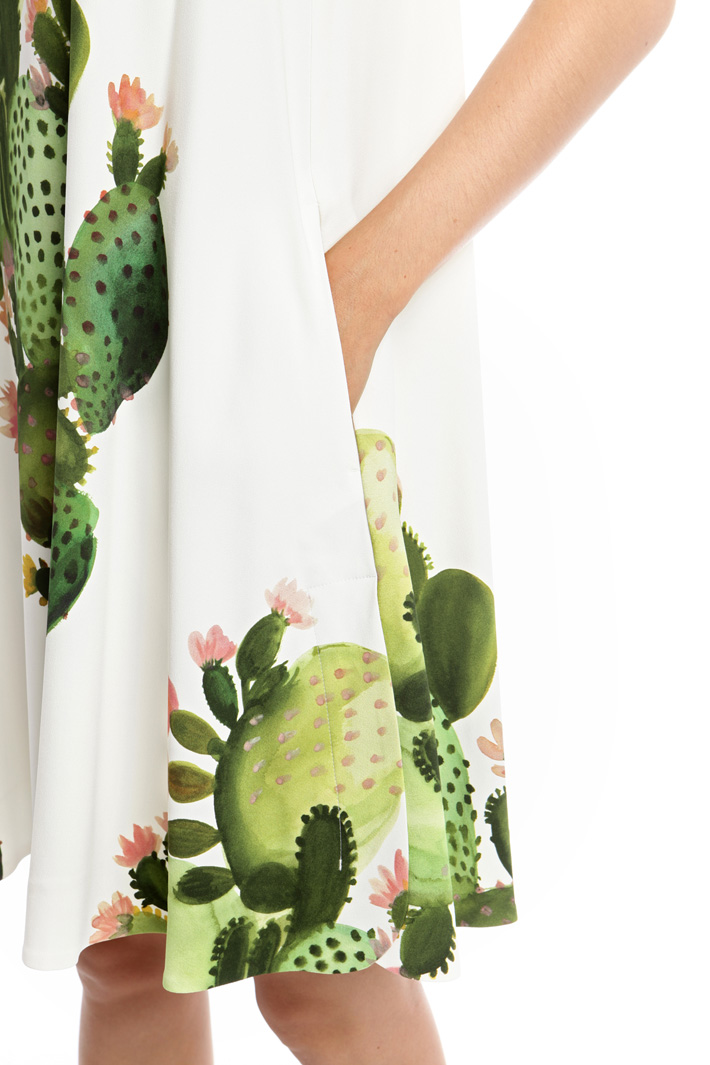 Abito con maxi stampa Fashion Market Abito con maxi stampa Fashion Market