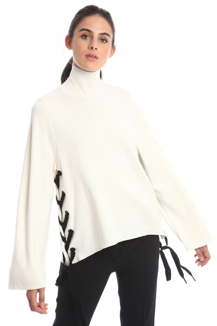 Maglia a collo alto con lacci Fashion Market Maglia a collo alto con lacci Fashion Market
