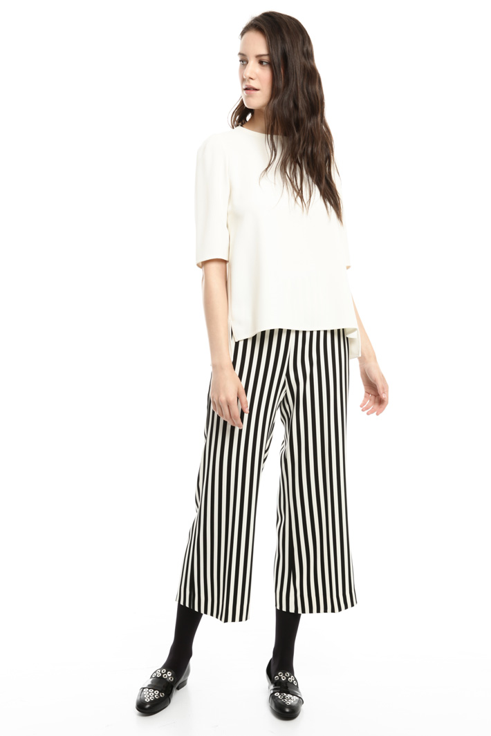 Pantalone cropped stampato Fashion Market Pantalone cropped stampato Fashion Market