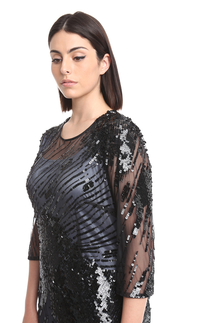 Abito lungo in tulle ricamato Fashion Market Abito lungo in tulle ricamato Fashion Market