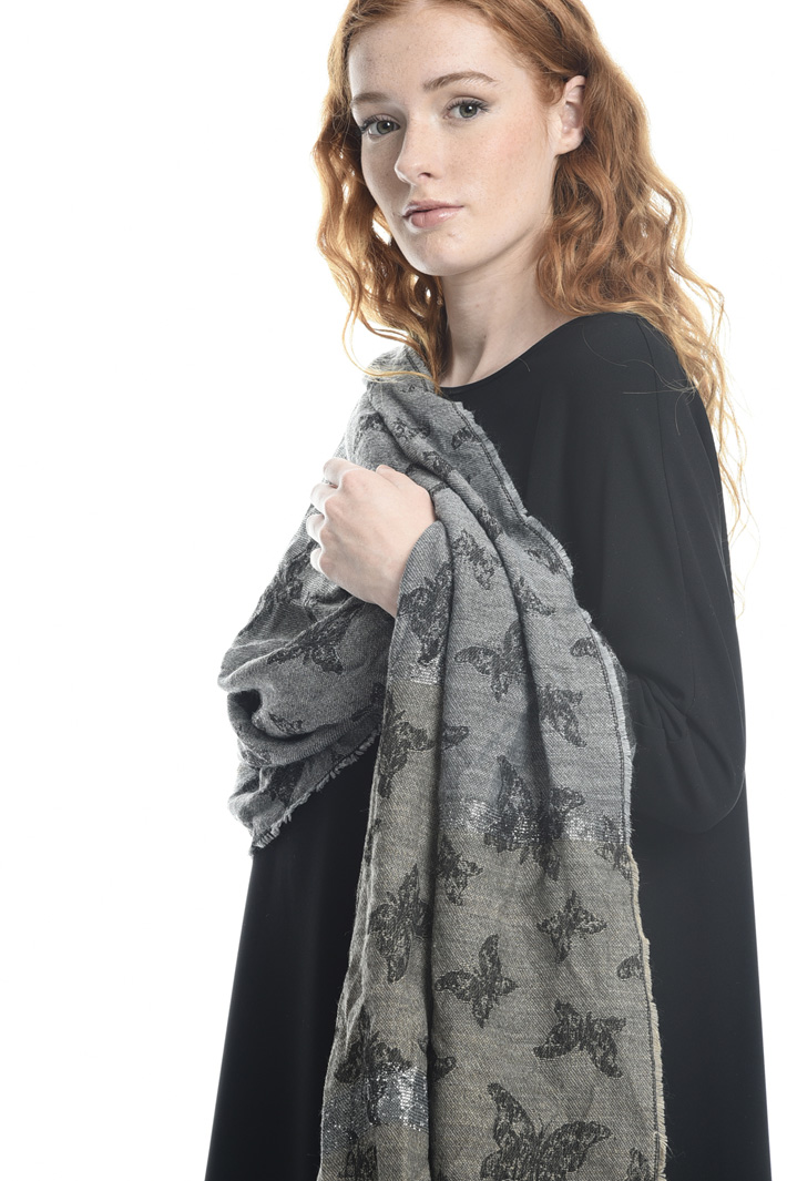 Sciarpa con riga lurex Fashion Market Sciarpa con riga lurex Fashion Market