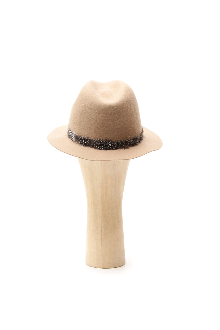 Cappello con piume Fashion Market Cappello con piume Fashion Market