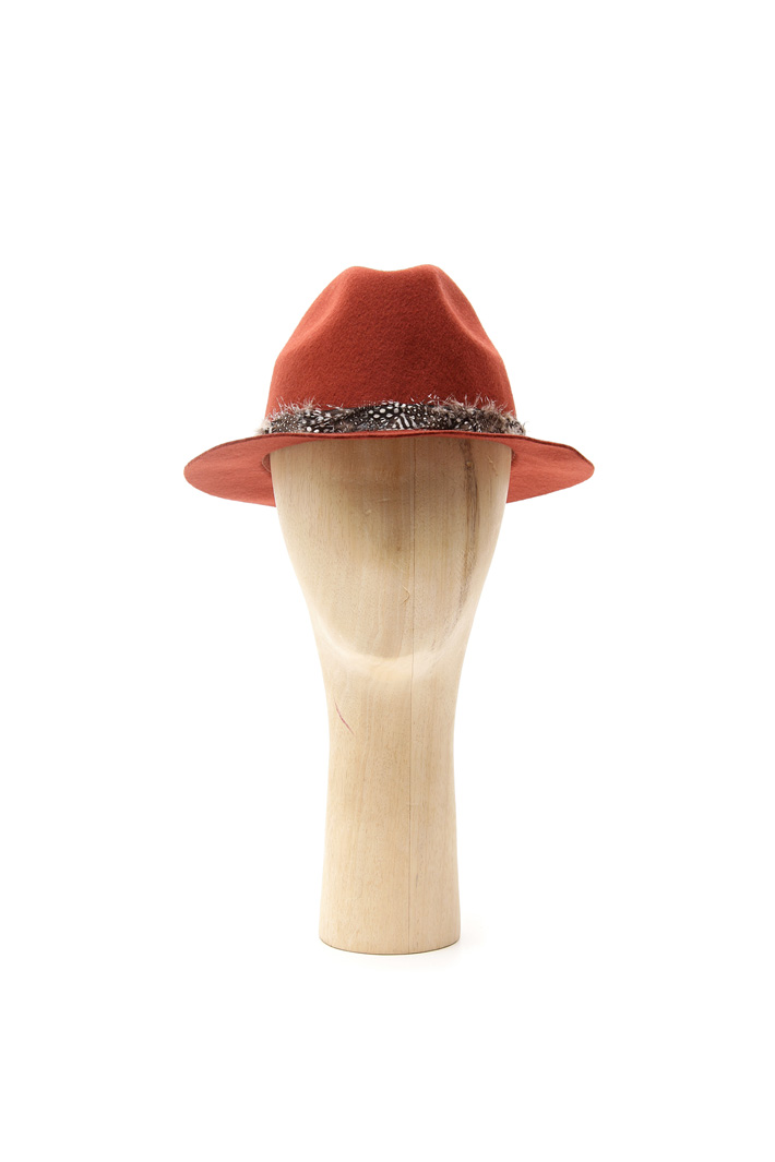 Cappello con piume Fashion Market Cappello con piume Fashion Market