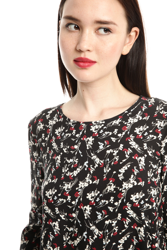 Blusa in sablé stampato Fashion Market Blusa in sablé stampato Fashion Market