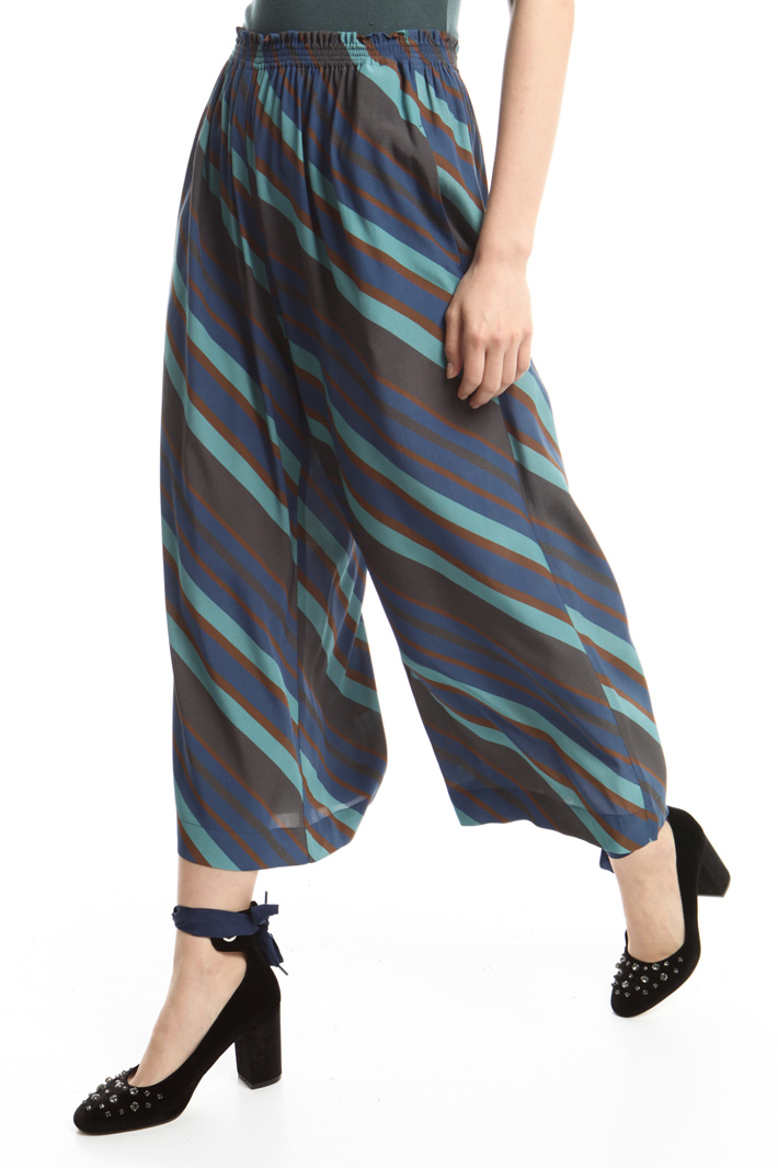 Pantalone cropped stampato Fashion Market Pantalone cropped stampato Fashion Market