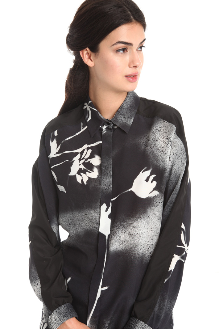 Camicia in crepe stampata Fashion Market Camicia in crepe stampata Fashion Market