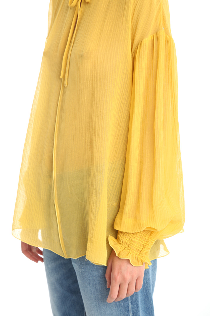 Blusa over in crespo Fashion Market Blusa over in crespo Fashion Market