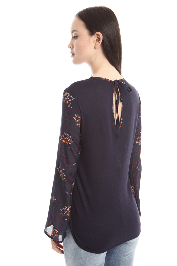 T-shirt in jersey e crepe Fashion Market T-shirt in jersey e crepe Fashion Market