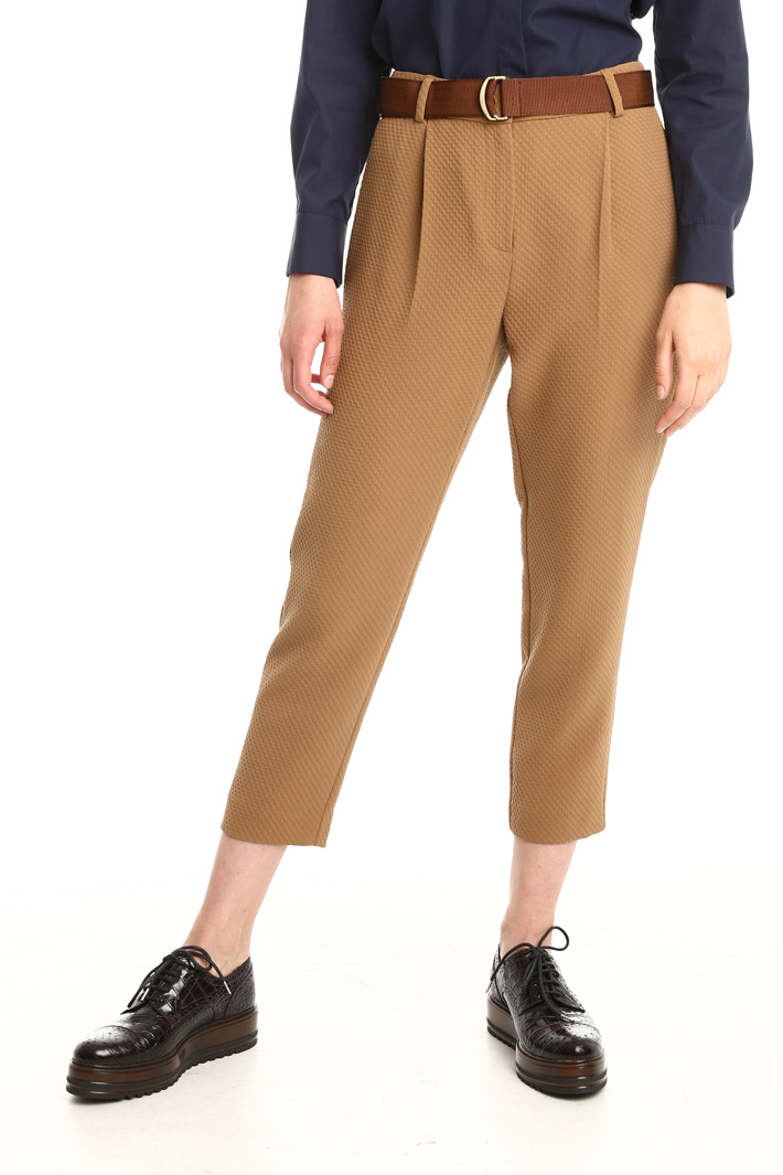 Pantaloni in tessuto a rilievo Fashion Market Pantaloni in tessuto a rilievo Fashion Market