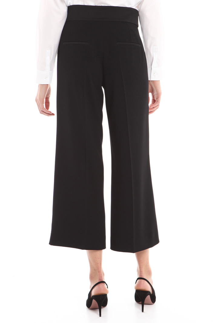 Pantalone cropped in crepe Fashion Market Pantalone cropped in crepe Fashion Market