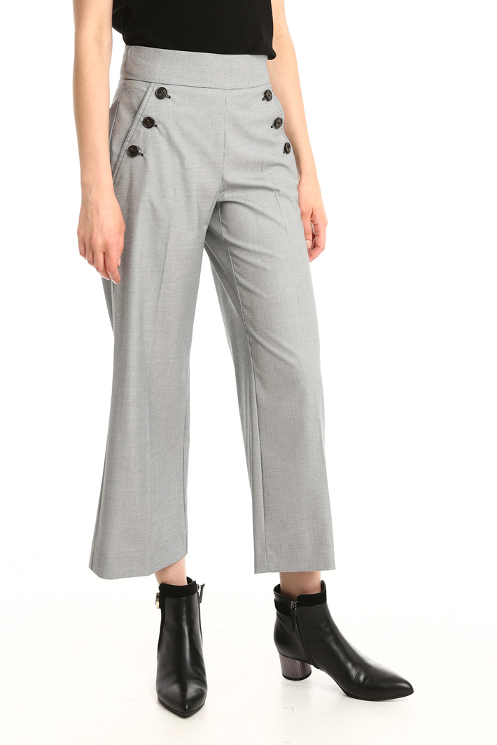 Pantalone cropped con bottoni Fashion Market Pantalone cropped con bottoni Fashion Market