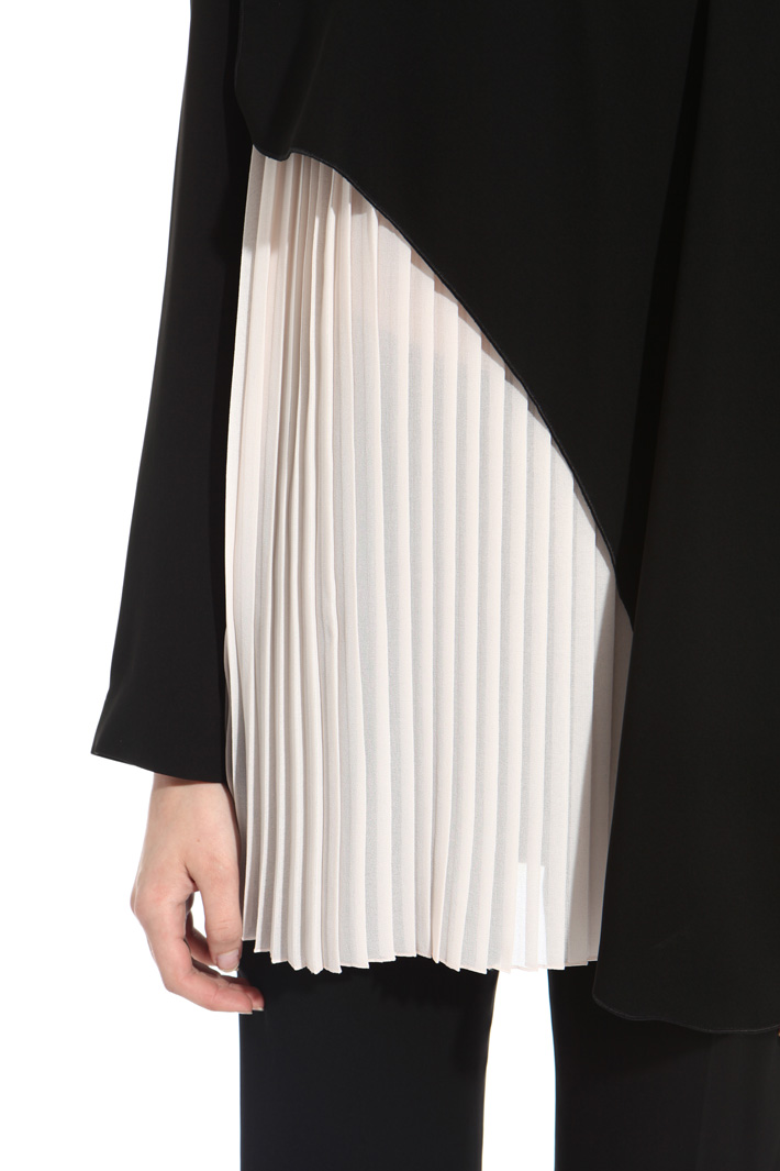 Blusa effetto plissè Fashion Market Blusa effetto plissè Fashion Market