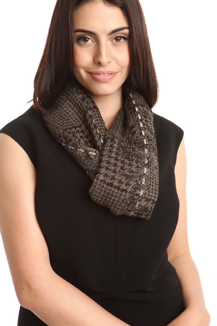 Sciarpa jacquard in misto lana Fashion Market Sciarpa jacquard in misto lana Fashion Market