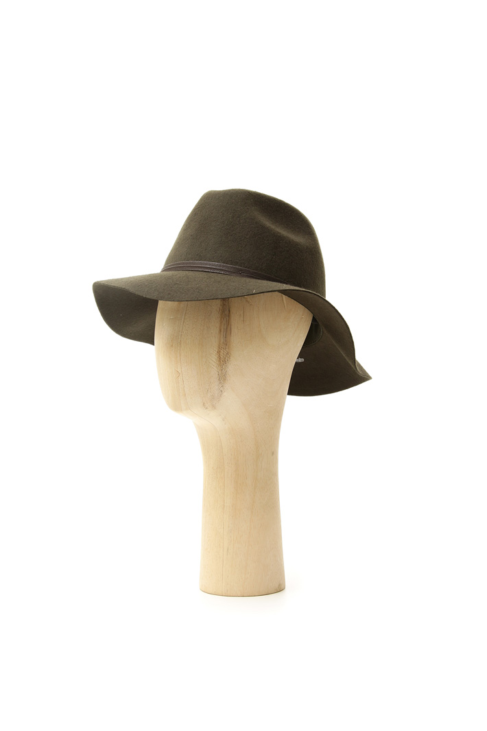 Cappello in pura lana Fashion Market Cappello in pura lana Fashion Market