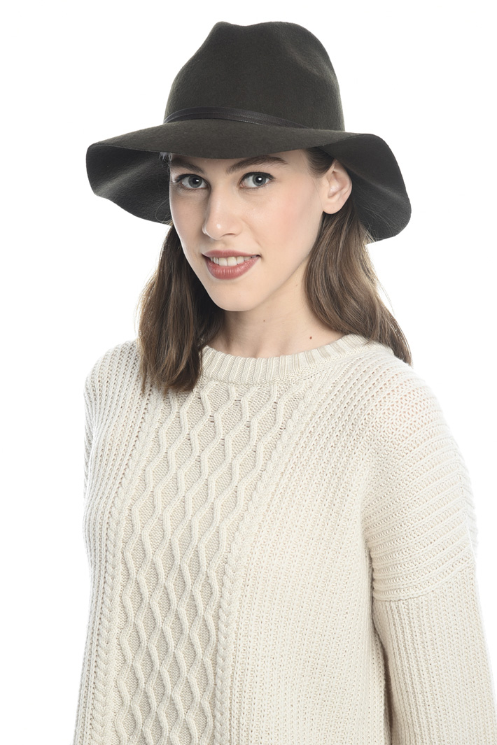 Cappello in pura lana Fashion Market Cappello in pura lana Fashion Market