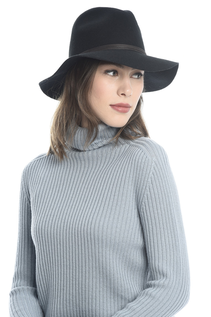 Cappello in pura lana Fashion Market Cappello in pura lana Fashion Market