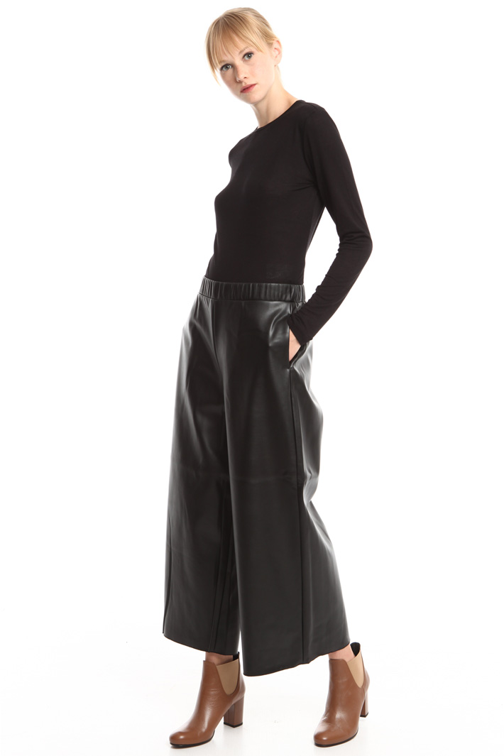 Pantalone cropped spalmato Fashion Market Pantalone cropped spalmato Fashion Market