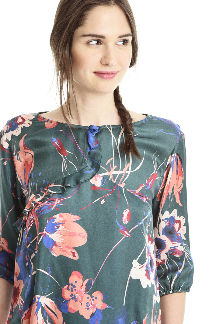 Blusa in raso stampato Fashion Market Blusa in raso stampato Fashion Market