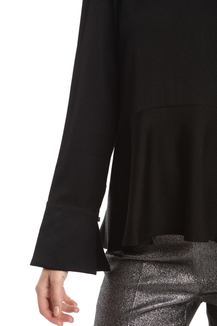 Blusa con fondo a pieghe Fashion Market Blusa con fondo a pieghe Fashion Market