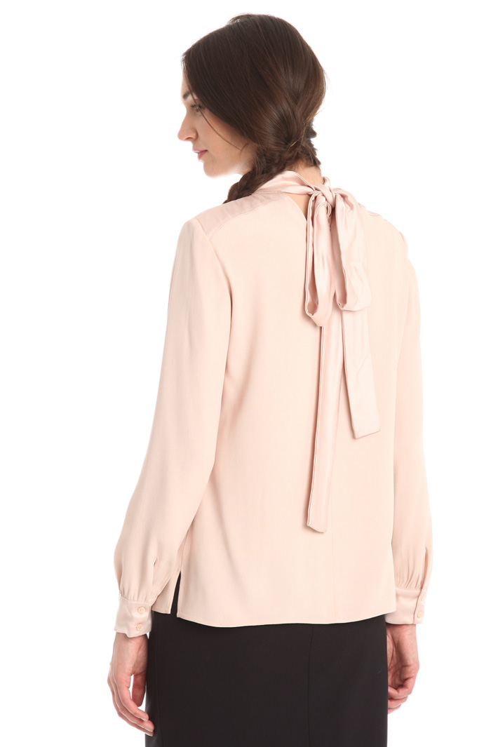 Blusa in crepe enver satin Fashion Market Blusa in crepe enver satin Fashion Market