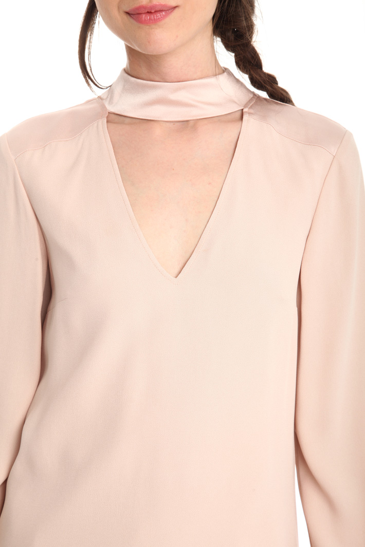 Blusa in crepe enver satin Fashion Market Blusa in crepe enver satin Fashion Market