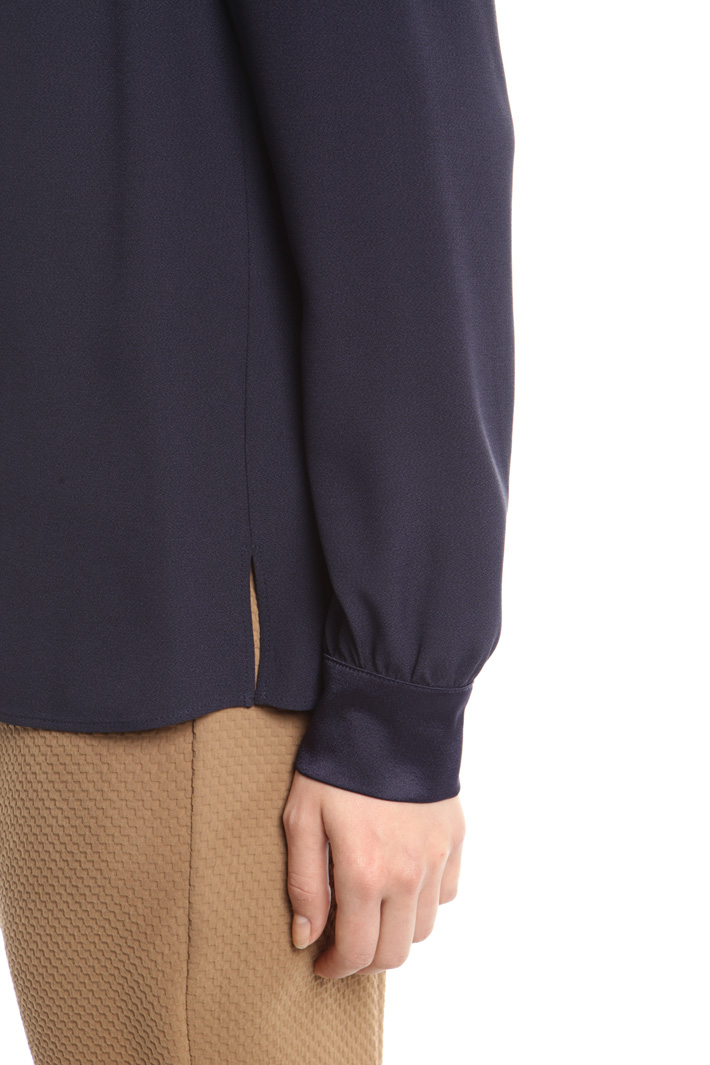 Blusa in crepe enver satin Fashion Market Blusa in crepe enver satin Fashion Market