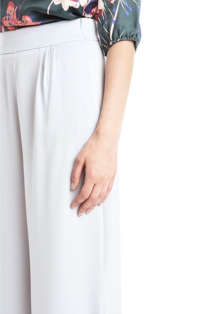 Pantaloni in crepe enver satin Fashion Market Pantaloni in crepe enver satin Fashion Market