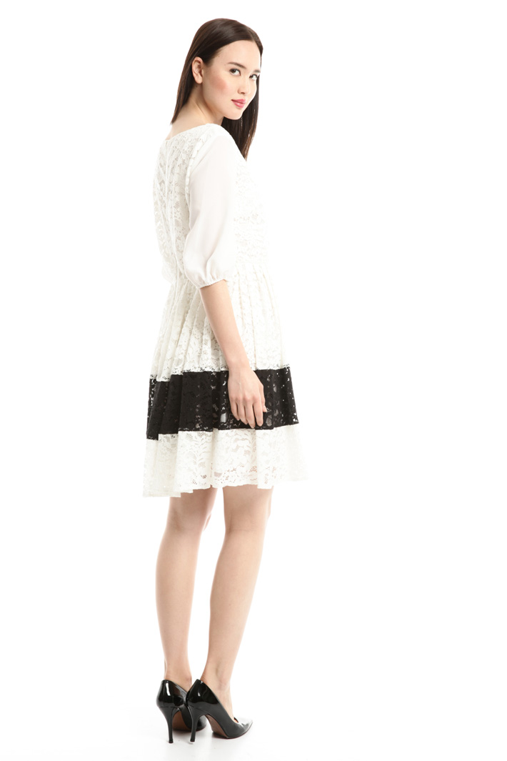 Abito princesse in pizzo Fashion Market Abito princesse in pizzo Fashion Market