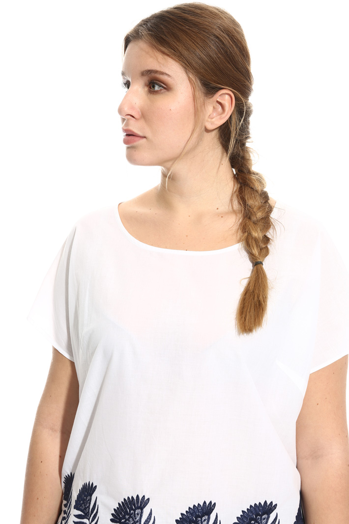 Blusa in cotone ricamato Fashion Market Blusa in cotone ricamato Fashion Market