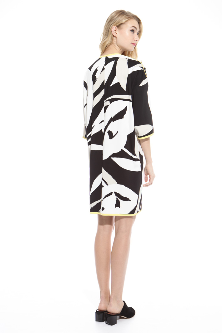 Abito con maniche kimono Fashion Market Abito con maniche kimono Fashion Market