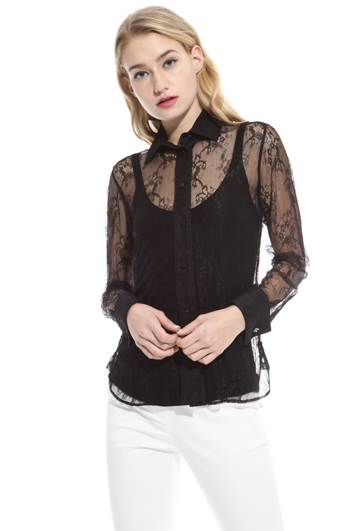 Camicia in pizzo chantilly Camicia in pizzo chantilly