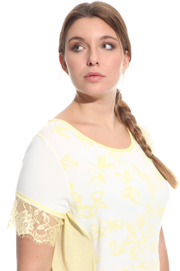 T-shirt con maniche in pizzo Fashion Market T-shirt con maniche in pizzo Fashion Market