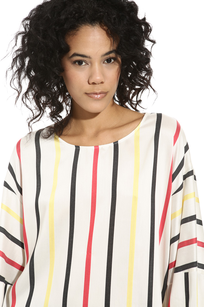 Blusa con maniche a sbuffo Fashion Market Blusa con maniche a sbuffo Fashion Market