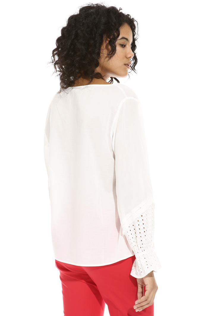 Blusa con polsini sangallo Fashion Market Blusa con polsini sangallo Fashion Market