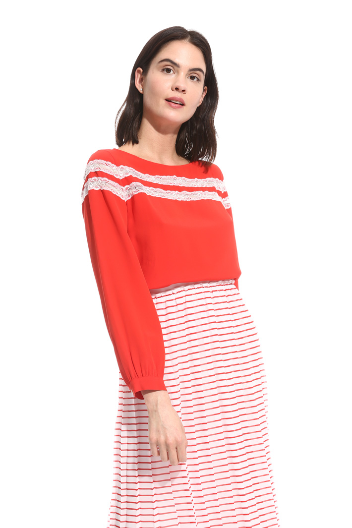 Blusa in crepe e pizzo Fashion Market Blusa in crepe e pizzo Fashion Market