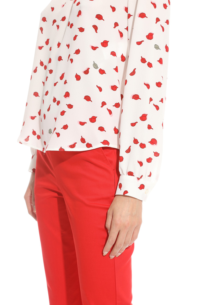 Blusa in crepe stampato Fashion Market Blusa in crepe stampato Fashion Market