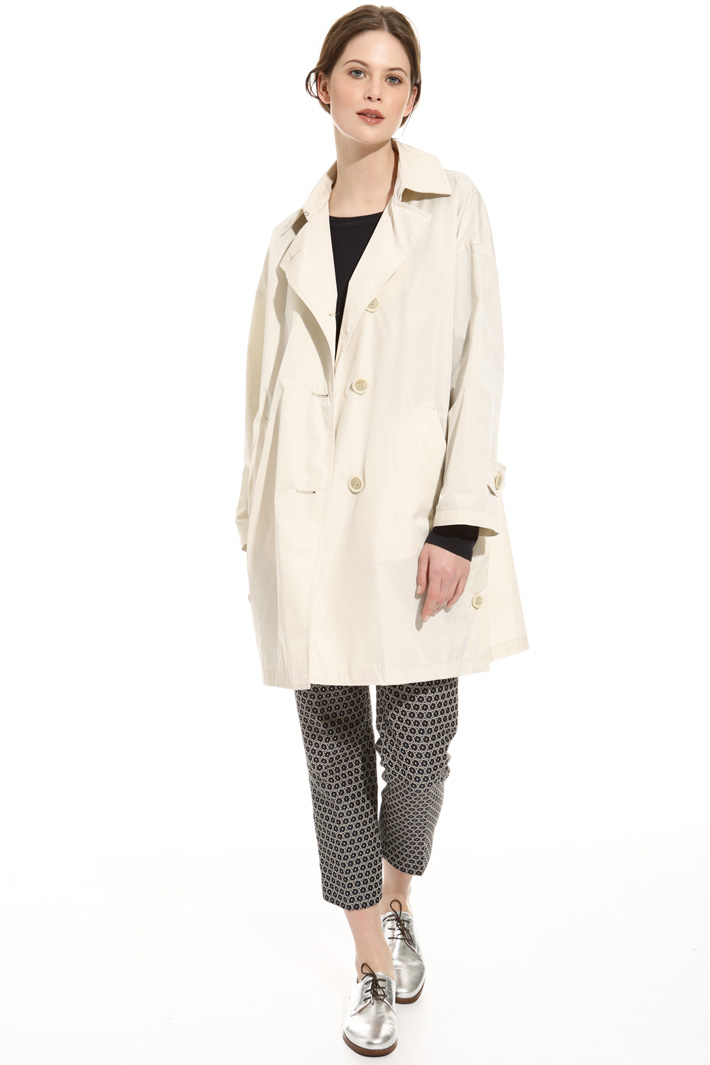 Trench in tessuto antigoccia Fashion Market Trench in tessuto antigoccia Fashion Market