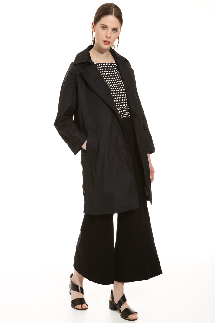 Trench in tessuto antigoccia Fashion Market Trench in tessuto antigoccia Fashion Market