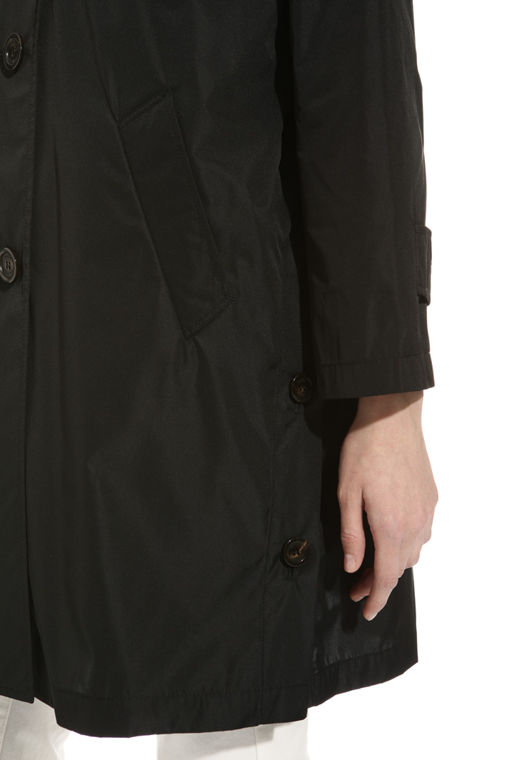 Trench in tessuto antigoccia Fashion Market Trench in tessuto antigoccia Fashion Market