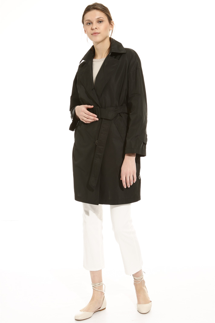 Trench in tessuto antigoccia Fashion Market Trench in tessuto antigoccia Fashion Market