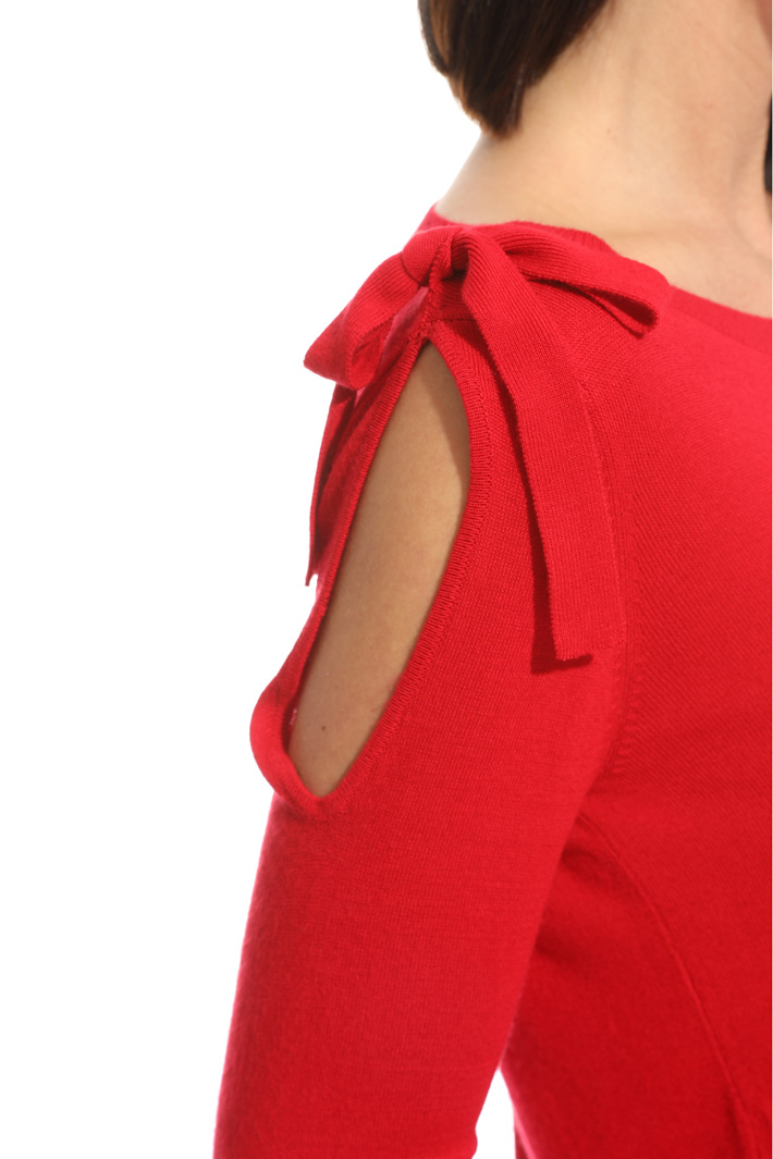 Maglia con cut-out Fashion Market Maglia con cut-out Fashion Market