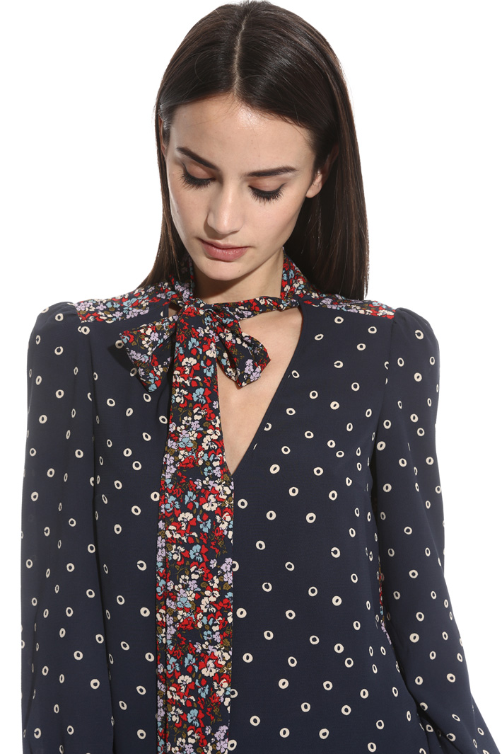 Blusa in crepe stampata Fashion Market Blusa in crepe stampata Fashion Market