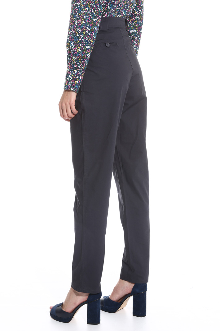Pantalone carrot in popeline Fashion Market Pantalone carrot in popeline Fashion Market
