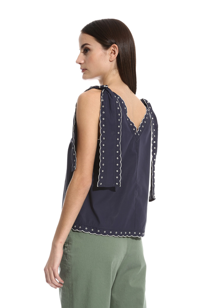 Top con bordi smerlati Fashion Market Top con bordi smerlati Fashion Market