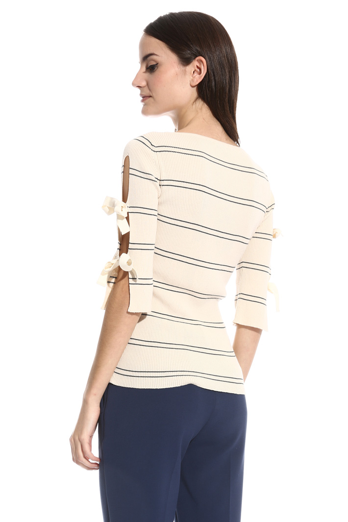 Maglia a costine con cut-out Fashion Market Maglia a costine con cut-out Fashion Market