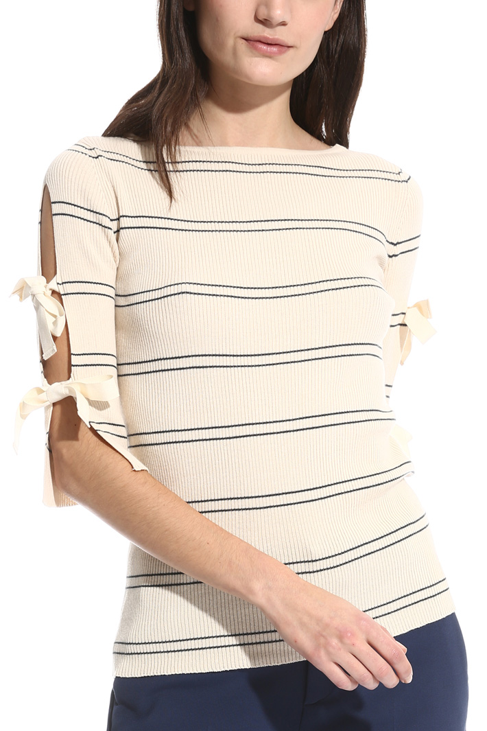 Maglia a costine con cut-out Fashion Market Maglia a costine con cut-out Fashion Market