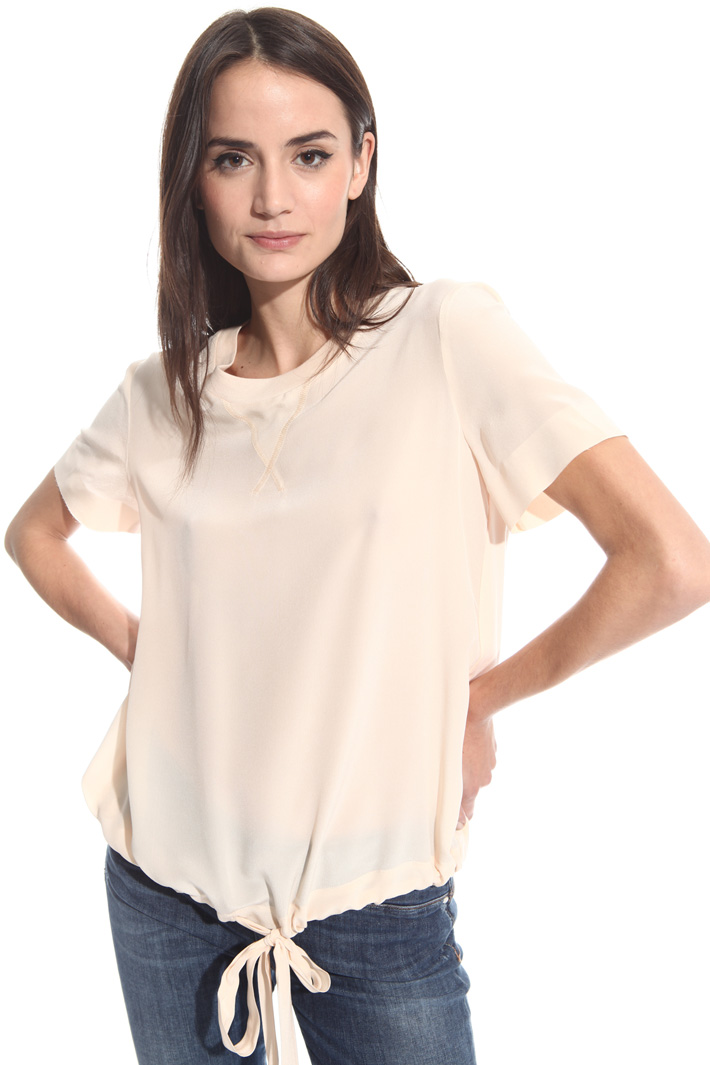 T-shirt con arriccio al fondo Fashion Market T-shirt con arriccio al fondo Fashion Market