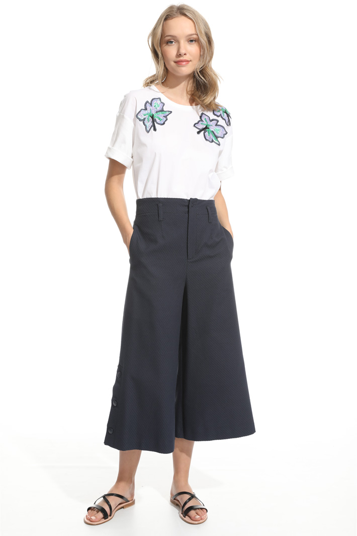 Pantalone cropped con bottoni Fashion Market Pantalone cropped con bottoni Fashion Market